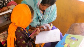 Paths to School Success: A Child to Child approach in Pakistan  thumbnail